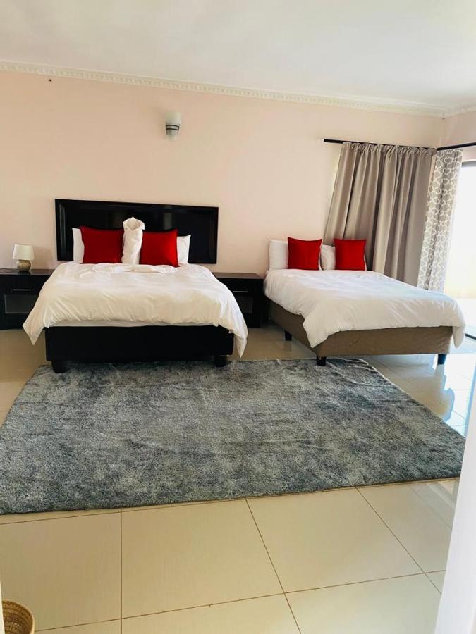 Styled Bed And Breakfast Palapye Exteriör bild