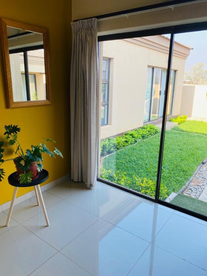 Styled Bed And Breakfast Palapye Exteriör bild